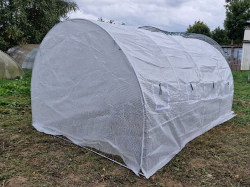 Чехол из армированной пленки теплицы ТРИО